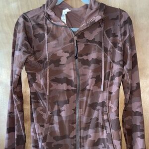 Lululemon Nulu Hooded Define Jacket Camo Size 10